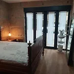 Casa Mucha - Res Do Chao E Andar * Arco de Baulhe
