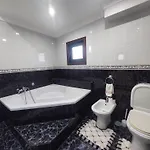 Casa Mucha - Res Do Chao E Andar *
