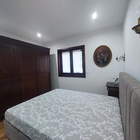 Casa Mucha - Res Do Chao E Andar