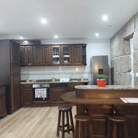 Casa Mucha - Res Do Chao E Andar بيت للعطل