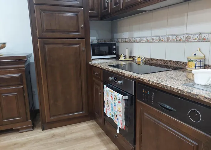 Casa Mucha - Res Do Chao E Andar Arco de Baúlhe