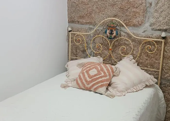 Casa Mucha - Res Do Chao E Andar Nyaraló