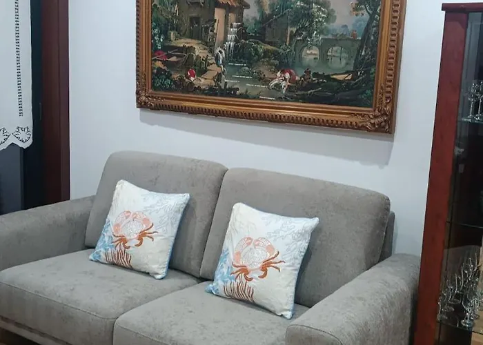 Casa Mucha - Res Do Chao E Andar * Arco de Baúlhe