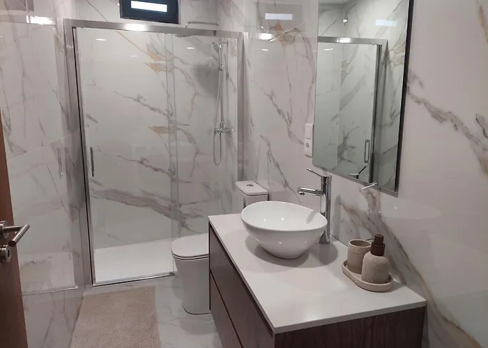 Casa Mucha - Res Do Chao E Andar 펜션