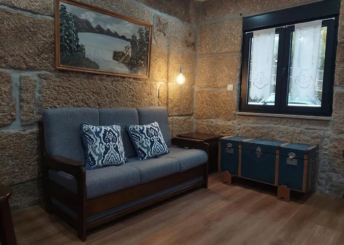 Casa Mucha - Res Do Chao E Andar 펜션 *