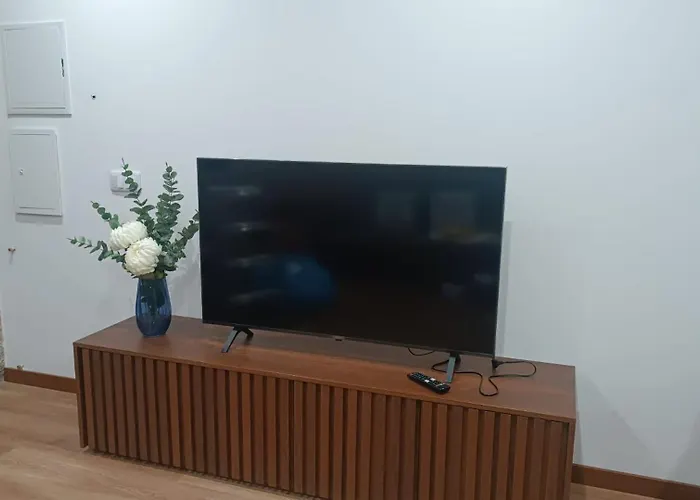 Casa Mucha - Res Do Chao E Andar Arco de Baulhe